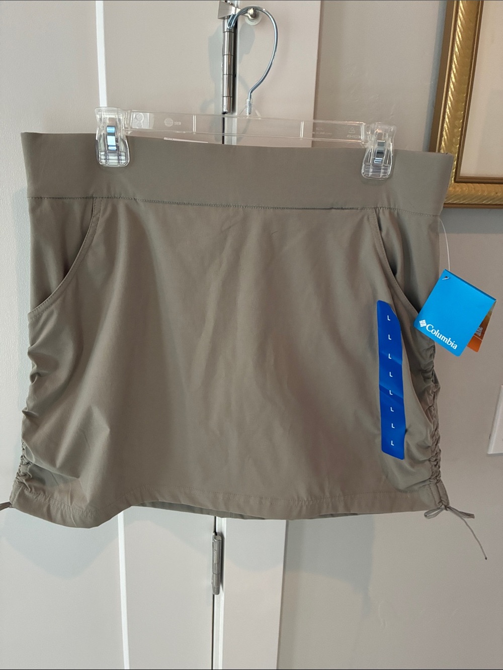 NWT Columbia Tusk pull-on skort with Omni Shade Sun Protection